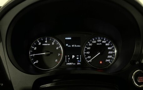 Mitsubishi Outlander III рестайлинг 3, 2016 год, 1 350 000 рублей, 11 фотография