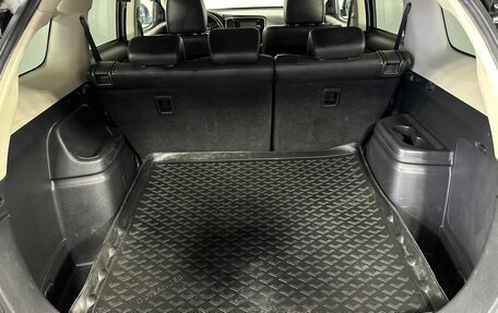 Mitsubishi Outlander III рестайлинг 3, 2016 год, 1 350 000 рублей, 18 фотография