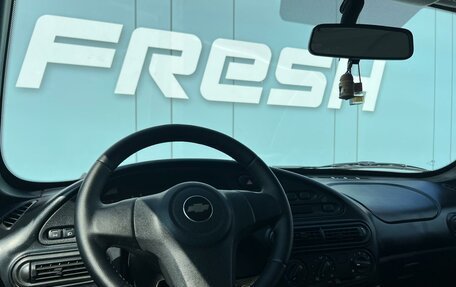 Chevrolet Niva I рестайлинг, 2017 год, 710 000 рублей, 6 фотография