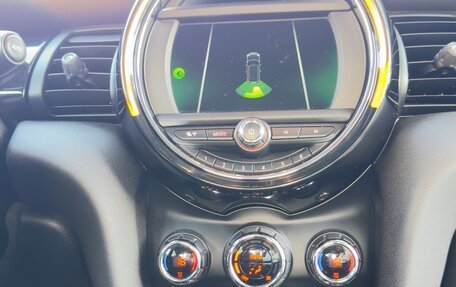 MINI Hatch, 2018 год, 1 850 000 рублей, 8 фотография