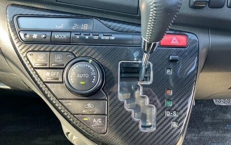 Toyota ISis I, 2017 год, 970 000 рублей, 14 фотография