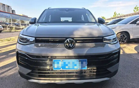 Volkswagen Tharu, 2025 год, 1 900 000 рублей, 2 фотография