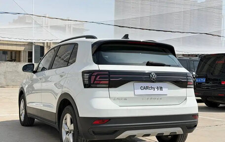Volkswagen T-Cross I, 2023 год, 1 354 000 рублей, 6 фотография