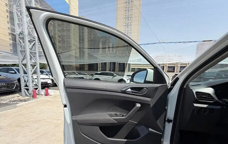 Volkswagen T-Cross I, 2023 год, 1 354 000 рублей, 13 фотография