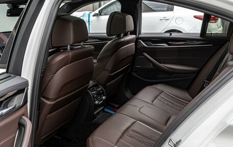 BMW 5 серия, 2022 год, 5 980 000 рублей, 12 фотография
