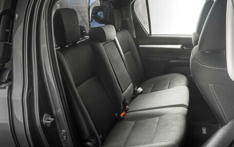 Toyota Hilux VIII, 2020 год, 3 999 000 рублей, 7 фотография