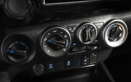 Toyota Hilux VIII, 2020 год, 3 999 000 рублей, 17 фотография