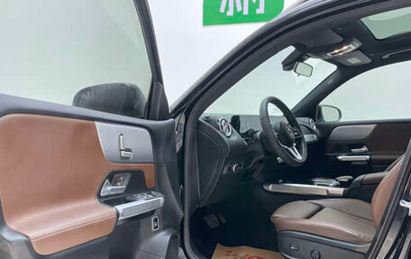 Mercedes-Benz GLB, 2022 год, 2 590 000 рублей, 13 фотография