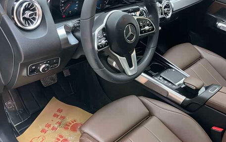 Mercedes-Benz GLB, 2022 год, 2 590 000 рублей, 16 фотография