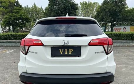 Honda Vezel, 2022 год, 1 280 000 рублей, 5 фотография