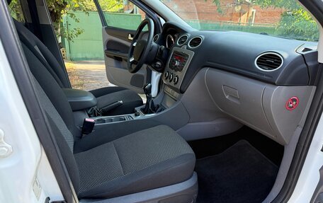 Ford Focus II рестайлинг, 2010 год, 649 000 рублей, 5 фотография