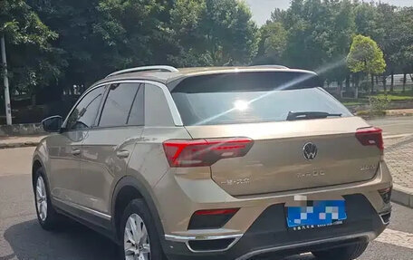 Volkswagen T-Roc I, 2022 год, 1 880 000 рублей, 6 фотография