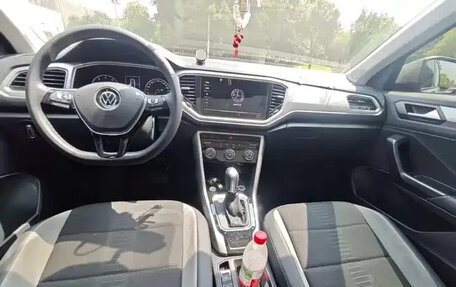 Volkswagen T-Roc I, 2022 год, 1 880 000 рублей, 9 фотография