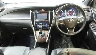 Toyota Harrier, 2014 год, 1 820 000 рублей, 7 фотография