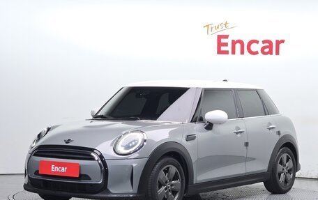 MINI Clubman, 2022 год, 2 126 948 рублей, 1 фотография