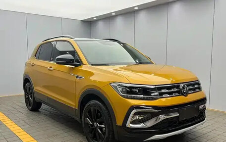 Volkswagen T-Cross I, 2023 год, 1 770 000 рублей, 3 фотография