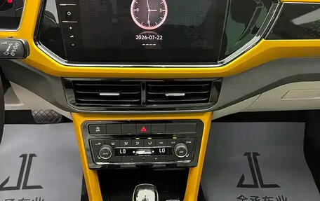 Volkswagen T-Cross I, 2023 год, 1 770 000 рублей, 20 фотография
