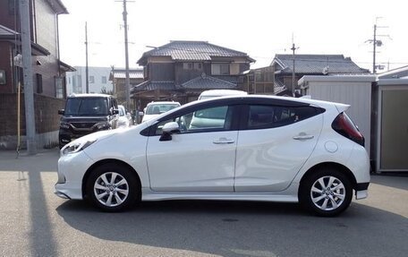 Toyota Aqua, 2023 год, 1 270 400 рублей, 6 фотография