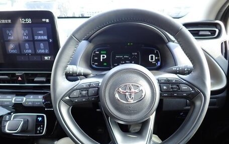 Toyota Aqua, 2023 год, 1 270 400 рублей, 17 фотография
