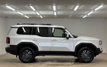 Toyota Land Cruiser Prado, 2024 год, 7 550 000 рублей, 4 фотография