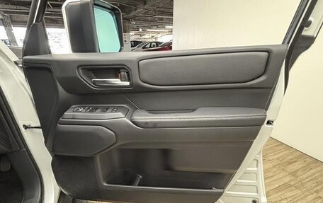 Toyota Land Cruiser Prado, 2024 год, 7 550 000 рублей, 14 фотография