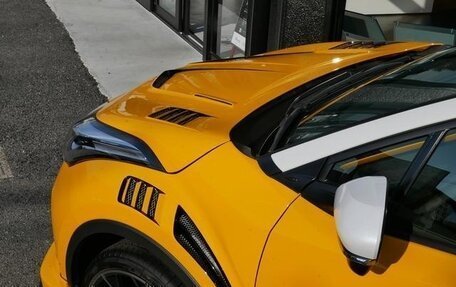 Toyota C-HR I рестайлинг, 2023 год, 1 950 000 рублей, 33 фотография