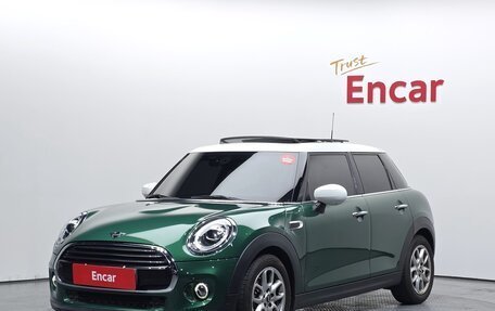 MINI Clubman, 2022 год, 2 099 845 рублей, 2 фотография