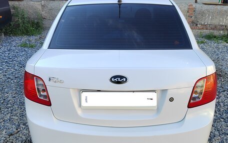 KIA Rio II, 2010 год, 600 000 рублей, 5 фотография