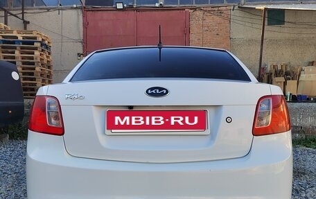 KIA Rio II, 2010 год, 600 000 рублей, 17 фотография