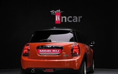 MINI Clubman, 2022 год, 2 345 984 рублей, 4 фотография