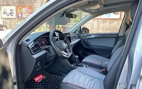 Volkswagen Tiguan II, 2022 год, 2 200 111 рублей, 5 фотография