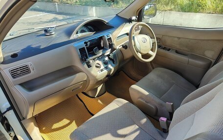 Toyota Raum II, 2006 год, 310 000 рублей, 3 фотография