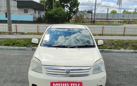Toyota Raum II, 2006 год, 310 000 рублей, 8 фотография