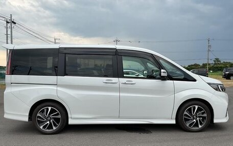 Honda Stepwgn IV, 2021 год, 1 890 000 рублей, 4 фотография