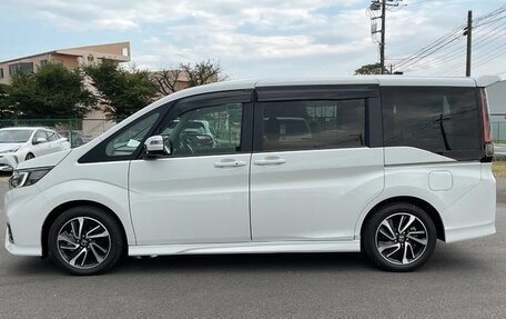 Honda Stepwgn IV, 2021 год, 1 890 000 рублей, 8 фотография