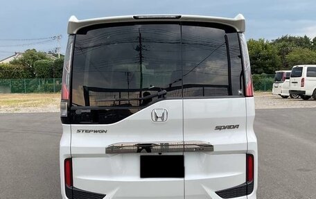 Honda Stepwgn IV, 2021 год, 1 890 000 рублей, 6 фотография
