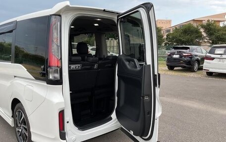 Honda Stepwgn IV, 2021 год, 1 890 000 рублей, 11 фотография