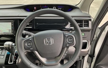 Honda Stepwgn IV, 2021 год, 1 890 000 рублей, 15 фотография