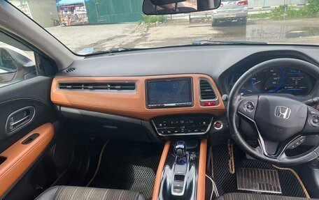 Honda Vezel, 2015 год, 1 400 000 рублей, 6 фотография