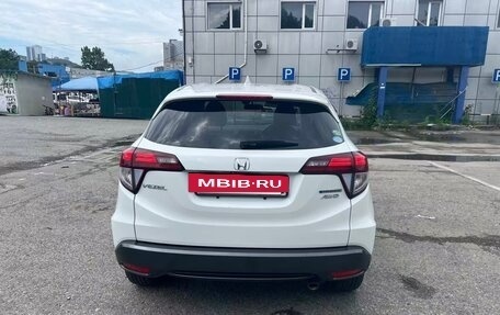 Honda Vezel, 2015 год, 1 400 000 рублей, 4 фотография
