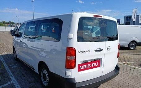 Opel Vivaro, 2022 год, 2 300 000 рублей, 4 фотография