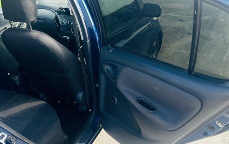 Toyota Vitz, 2002 год, 450 000 рублей, 17 фотография