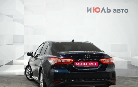 Toyota Camry, 2020 год, 3 600 000 рублей, 4 фотография