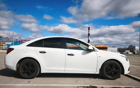 Chevrolet Cruze II, 2011 год, 500 000 рублей, 6 фотография