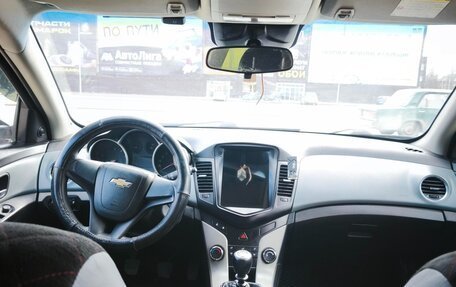 Chevrolet Cruze II, 2011 год, 500 000 рублей, 7 фотография