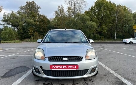 Ford Fiesta, 2006 год, 290 000 рублей, 2 фотография