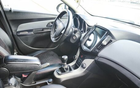 Chevrolet Cruze II, 2011 год, 500 000 рублей, 9 фотография