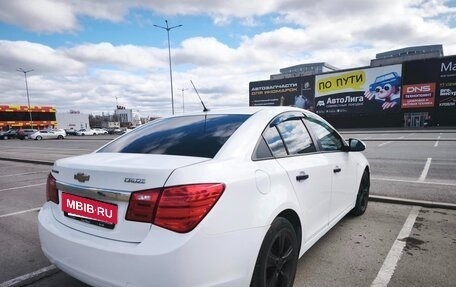 Chevrolet Cruze II, 2011 год, 500 000 рублей, 3 фотография