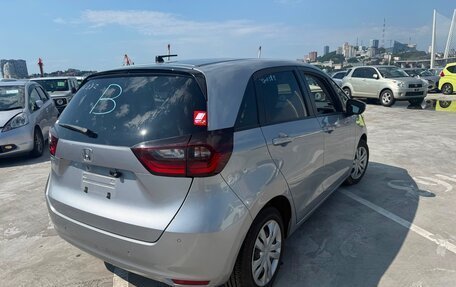 Honda Fit, 2024 год, 1 380 000 рублей, 2 фотография