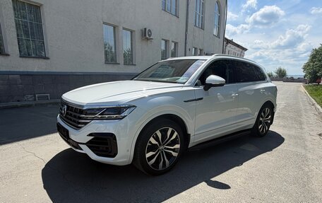 Volkswagen Touareg III, 2018 год, 5 200 000 рублей, 4 фотография